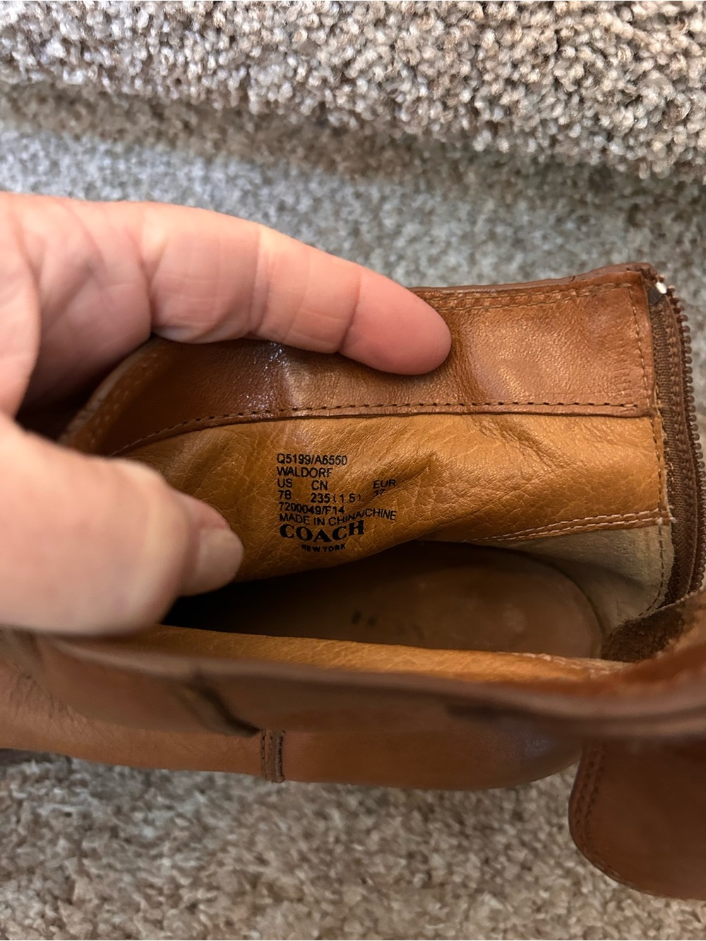 Coach Waldorf Calf Leather Boots with Gold toe and snap details. SZ 7. Luxury. - Picture 10 of 14